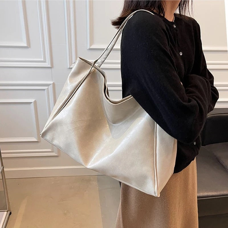 Grote leren crossbodytas voor dames – chic, ruim en praktisch